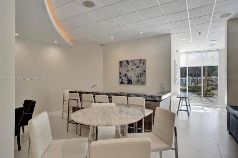 Copropriété à vendre à Hollywood, Floride: 1 chambre, 82.03 m2 № 1861422 - photo 18