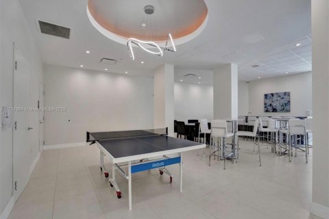 Copropriété à vendre à Hollywood, Floride: 1 chambre, 82.03 m2 № 1861422 - photo 16