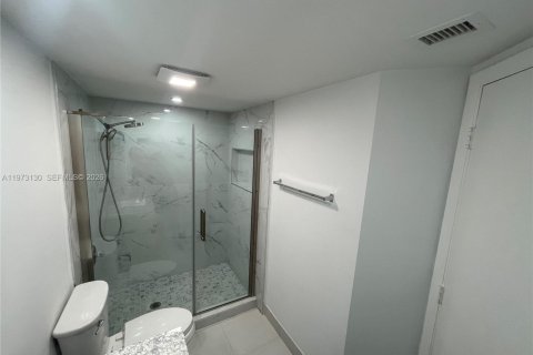 Снять в аренду квартиру в Дорал, Флорида 2 спальни, 96.25м2, № 2033225 - фото 12