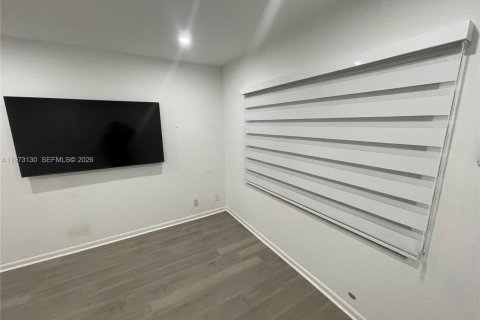 Снять в аренду квартиру в Дорал, Флорида 2 спальни, 96.25м2, № 2033225 - фото 16