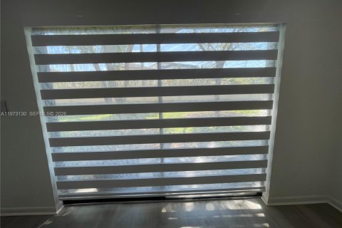 Снять в аренду квартиру в Дорал, Флорида 2 спальни, 96.25м2, № 2033225 - фото 24