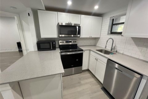 Снять в аренду квартиру в Дорал, Флорида 2 спальни, 96.25м2, № 2033225 - фото 21