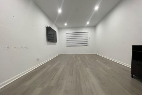 Снять в аренду квартиру в Дорал, Флорида 2 спальни, 96.25м2, № 2033225 - фото 15