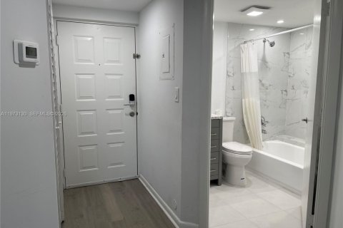 Снять в аренду квартиру в Дорал, Флорида 2 спальни, 96.25м2, № 2033225 - фото 5