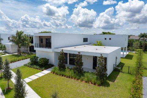 Casa en venta en Weston, Florida, 5 dormitorios, 498.7 m2 № 1927617 - foto 1