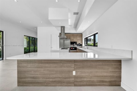 Casa en venta en Weston, Florida, 5 dormitorios, 498.7 m2 № 1927617 - foto 16
