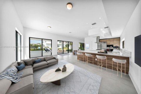 Casa en venta en Weston, Florida, 5 dormitorios, 498.7 m2 № 1927617 - foto 22