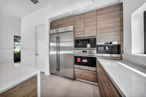 Casa en venta en Weston, Florida, 5 dormitorios, 498.7 m2 № 1927617 - foto 20