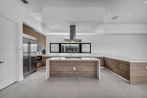 Casa en venta en Weston, Florida, 5 dormitorios, 498.7 m2 № 1927617 - foto 12