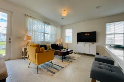 Townhouse in Davenport, Florida 3 bedrooms, 150.69 sq.m. № 1690227 - photo 19