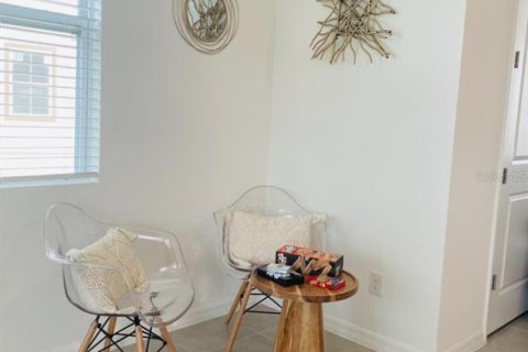 Townhouse in Davenport, Florida 3 bedrooms, 150.69 sq.m. № 1690227 - photo 13