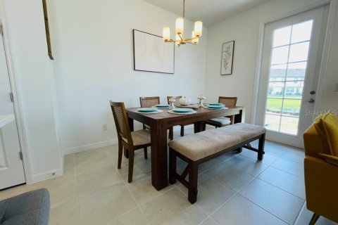 Townhouse in Davenport, Florida 3 bedrooms, 150.69 sq.m. № 1690227 - photo 14