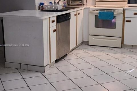 Купить кондоминиум в Авентура, Флорида 1 спальня, 86.03м2, № 1695941 - фото 9