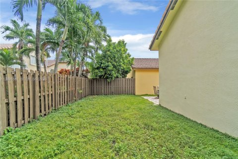 Villa ou maison à louer à Doral, Floride: 3 chambres, 141.3 m2 № 2385060 - photo 20