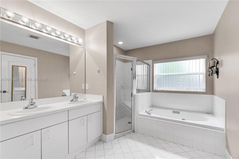Villa ou maison à louer à Doral, Floride: 3 chambres, 141.3 m2 № 2385060 - photo 18