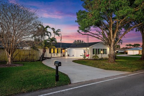 Villa ou maison à vendre à Palm Beach Gardens, Floride: 3 chambres, 169.08 m2 № 2078414 - photo 28