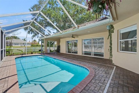 House in Merrit Island, Florida 5 bedrooms, 307.41 sq.m. № 2114119 - photo 5