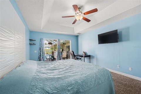 House in Merrit Island, Florida 5 bedrooms, 307.41 sq.m. № 2114119 - photo 16