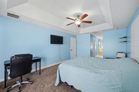 House in Merrit Island, Florida 5 bedrooms, 307.41 sq.m. № 2114119 - photo 17