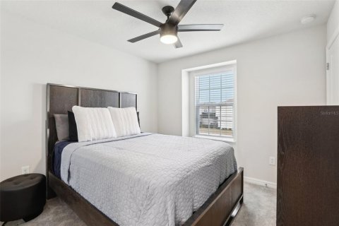 Adosado en venta en Davenport, Florida, 5 dormitorios, 212.1 m2 № 2222522 - foto 12