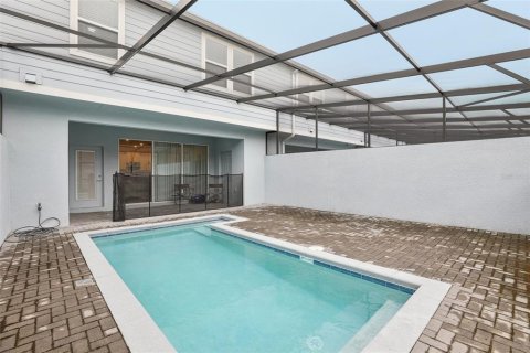 Adosado en venta en Davenport, Florida, 5 dormitorios, 212.1 m2 № 2222522 - foto 2