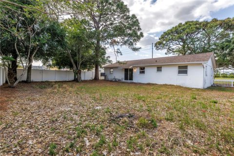 Villa ou maison à vendre à Saint Petersburg, Floride: 4 chambres, 118.73 m2 № 1732698 - photo 30