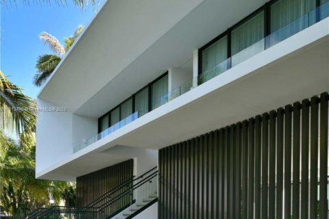 Villa ou maison à vendre à Miami Beach, Floride: 6 chambres, 731.05 m2 № 1970067 - photo 7