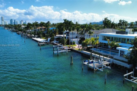 Villa ou maison à vendre à Miami Beach, Floride: 6 chambres, 731.05 m2 № 1970067 - photo 4