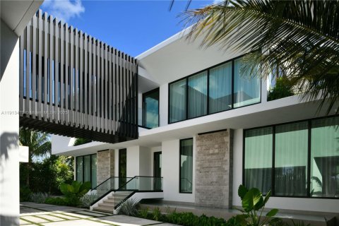 Villa ou maison à vendre à Miami Beach, Floride: 6 chambres, 731.05 m2 № 1970067 - photo 8