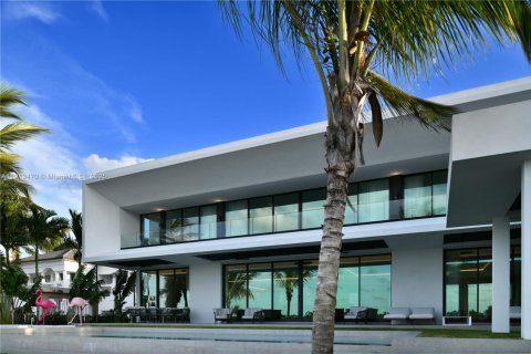 Villa ou maison à vendre à Miami Beach, Floride: 6 chambres, 731.05 m2 № 1970067 - photo 11