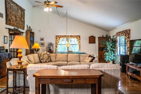 Casa en venta en Brandon, Florida, 5 dormitorios, 393.16 m2 № 1766240 - foto 8