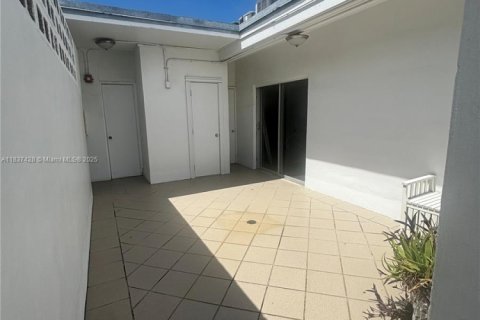 Copropriété à louer à Miami Beach, Floride: 1 chambre, 71.26 m2 № 1822132 - photo 10