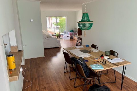 Copropriété à louer à Miami Beach, Floride: 1 chambre, 71.26 m2 № 1822132 - photo 1