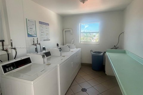 Copropriété à louer à Miami Beach, Floride: 1 chambre, 71.26 m2 № 1822132 - photo 11