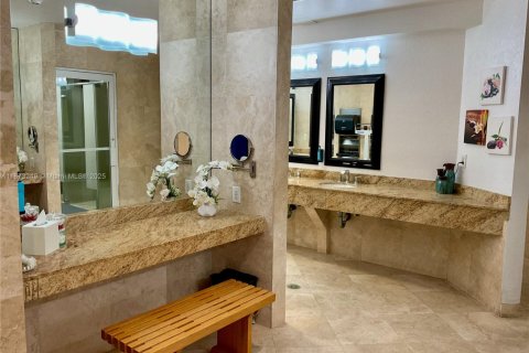 Купить кондоминиум в Санни-Айлс-Бич, Флорида 2 спальни, 163.51м2, № 1920680 - фото 22