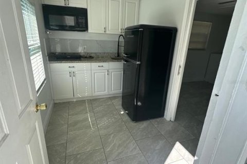 Casa en venta en Tampa, Florida, 3 dormitorios, 119.38 m2 № 2408464 - foto 26