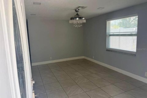 Casa en venta en Tampa, Florida, 3 dormitorios, 119.38 m2 № 2408464 - foto 14