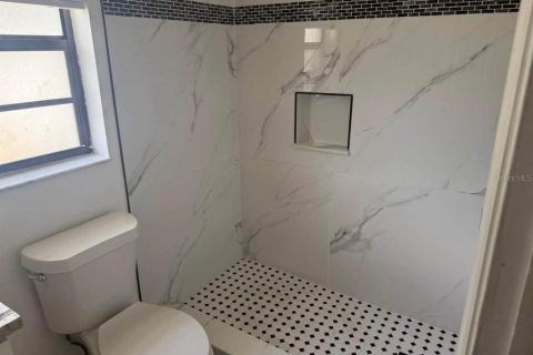 Casa en venta en Tampa, Florida, 3 dormitorios, 119.38 m2 № 2408464 - foto 16