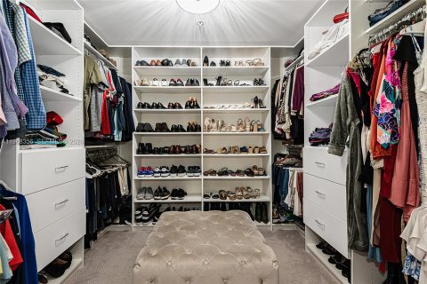 Condo in Miami, Florida, 1 bedroom  № 2031787 - photo 16