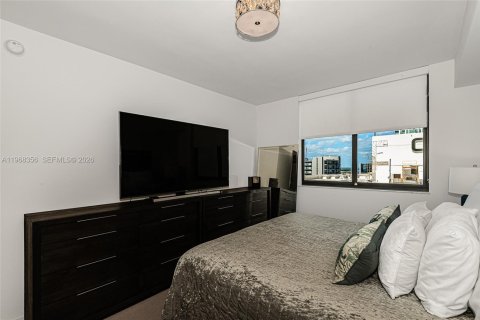 Condo in Miami, Florida, 1 bedroom  № 2031787 - photo 17