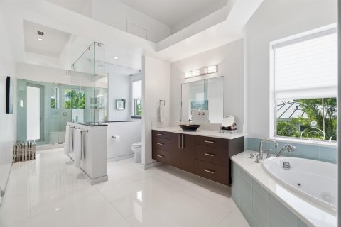 Villa ou maison à vendre à Deerfield Beach, Floride: 3 chambres, 492.94 m2 № 2435496 - photo 13