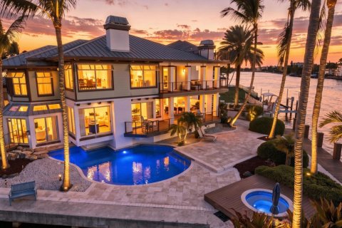 Villa ou maison à vendre à Deerfield Beach, Floride: 3 chambres, 492.94 m2 № 2435496 - photo 4