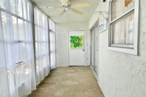 Condominio en venta en Tarpon Springs, Florida, 2 dormitorios, 91.04 m2 № 1827270 - foto 27