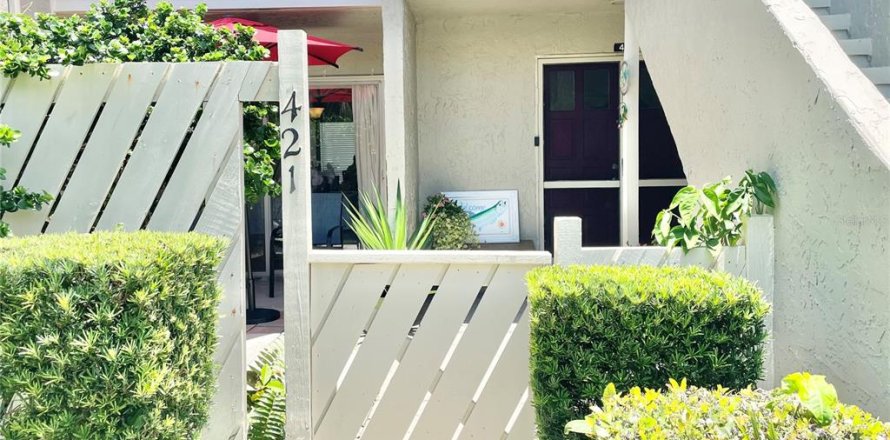 Condominio en Tarpon Springs, Florida, 2 dormitorios  № 1827270
