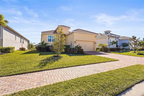 House in Bradenton, Florida 3 bedrooms, 200.85 sq.m. № 1565535 - photo 3