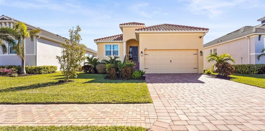 House in Bradenton, Florida 3 bedrooms, 200.85 sq.m. № 1565535