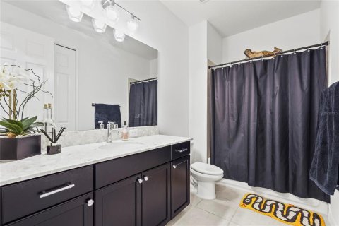 House in Bradenton, Florida 3 bedrooms, 200.85 sq.m. № 1565535 - photo 19