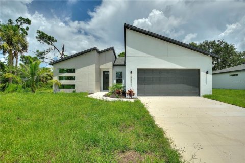 Casa en alquiler en North Port, Florida, 4 dormitorios, 159.51 m2 № 1679659 - foto 1