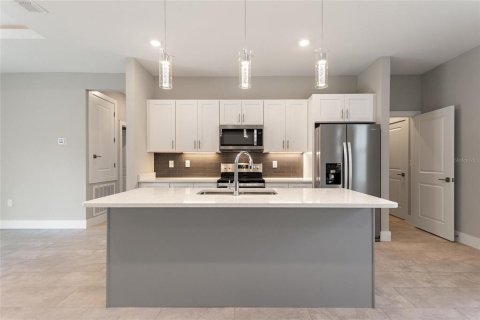 Casa en alquiler en North Port, Florida, 4 dormitorios, 159.51 m2 № 1679659 - foto 14