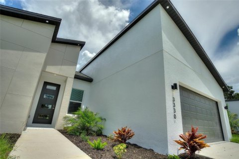 Casa en alquiler en North Port, Florida, 4 dormitorios, 159.51 m2 № 1679659 - foto 7